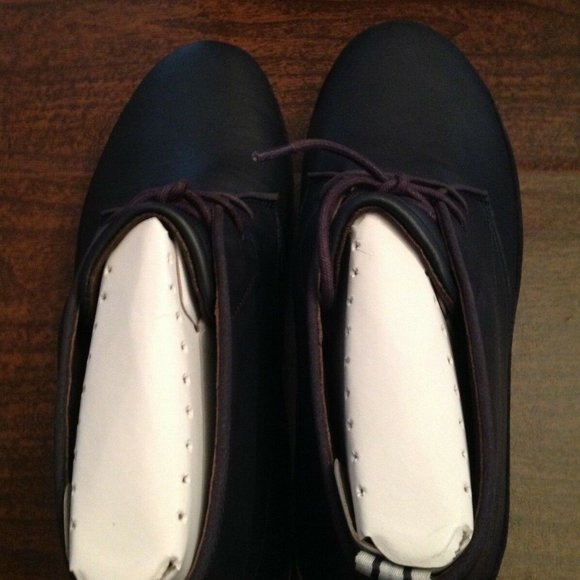 UGG Men's Cali Navy Leather Chukka Boots 12M - New in Box - Picture 6 of 8